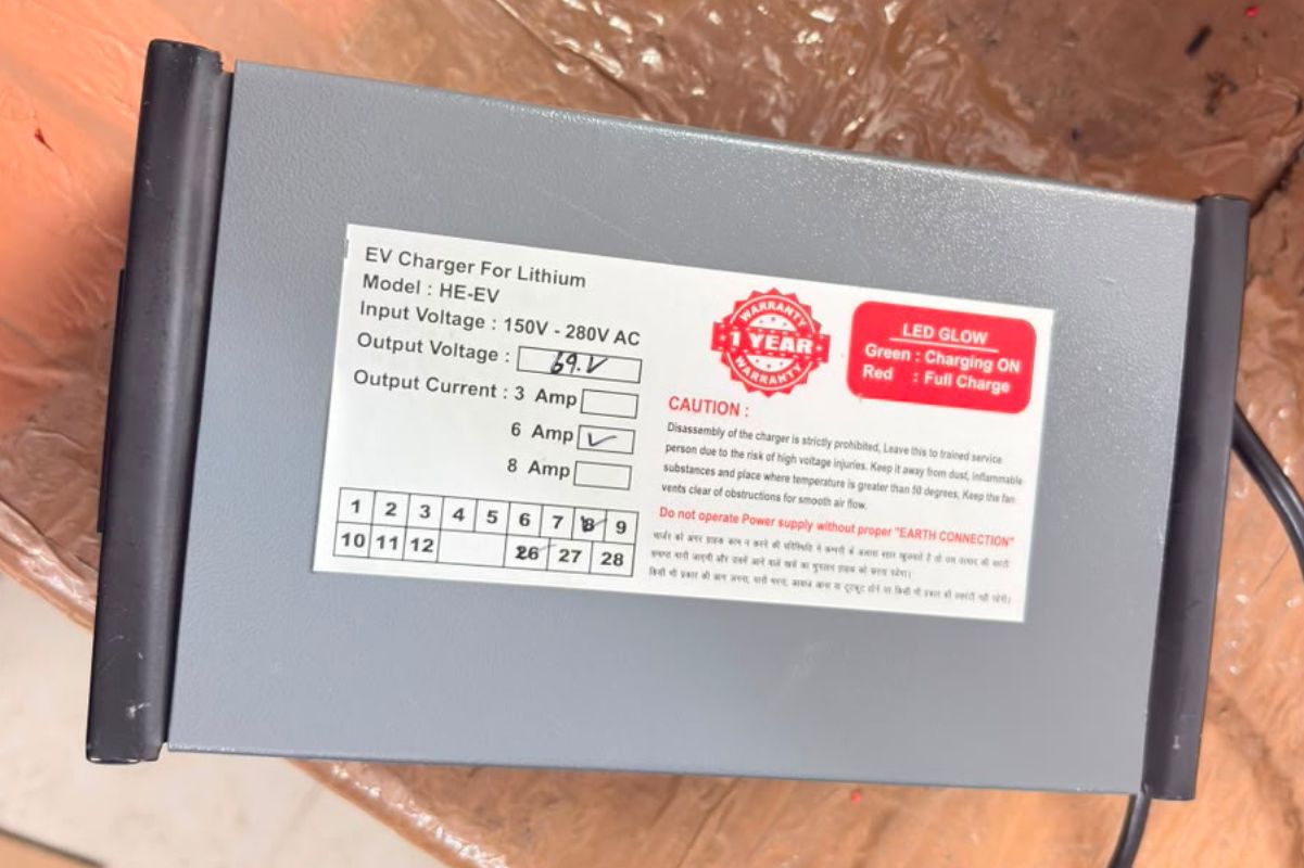 Lithium EV Battery Charger